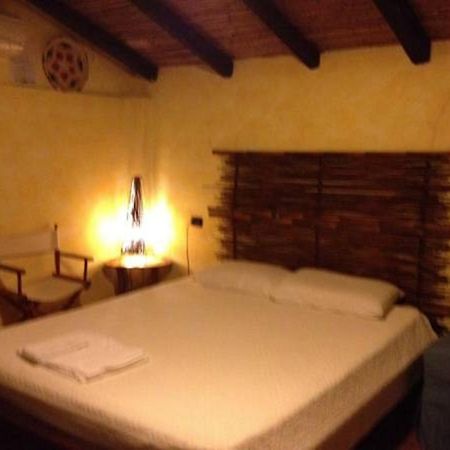Szilvia Vendeghaz Hotel Korosszakal Buitenkant foto